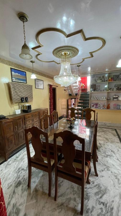 Dilaram Guest House Srīnagar Eksteriør billede